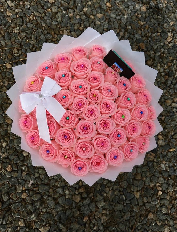 50 pink, crystal pins