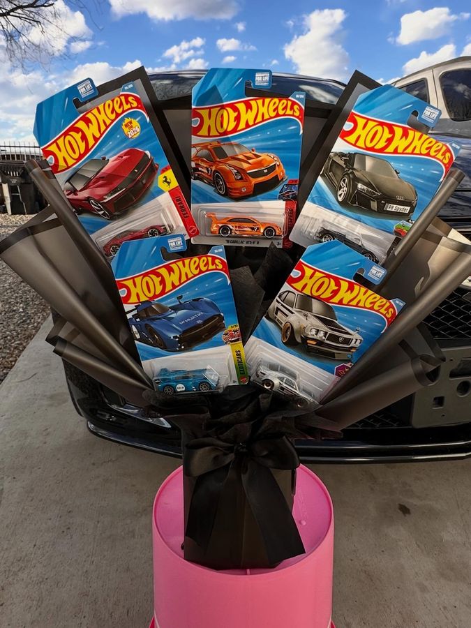 Hot Wheels bouquet