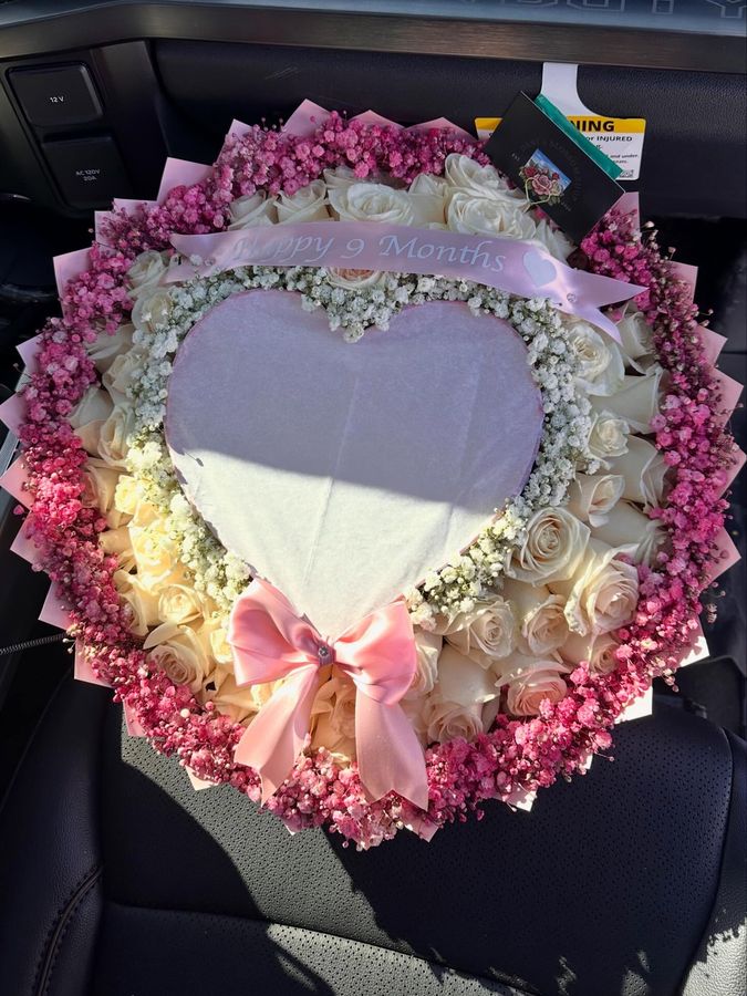 Heart frame bouquet