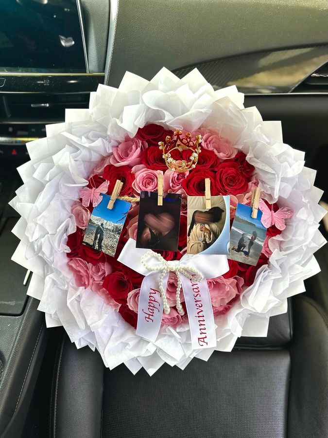 Anniversary photo bouquet